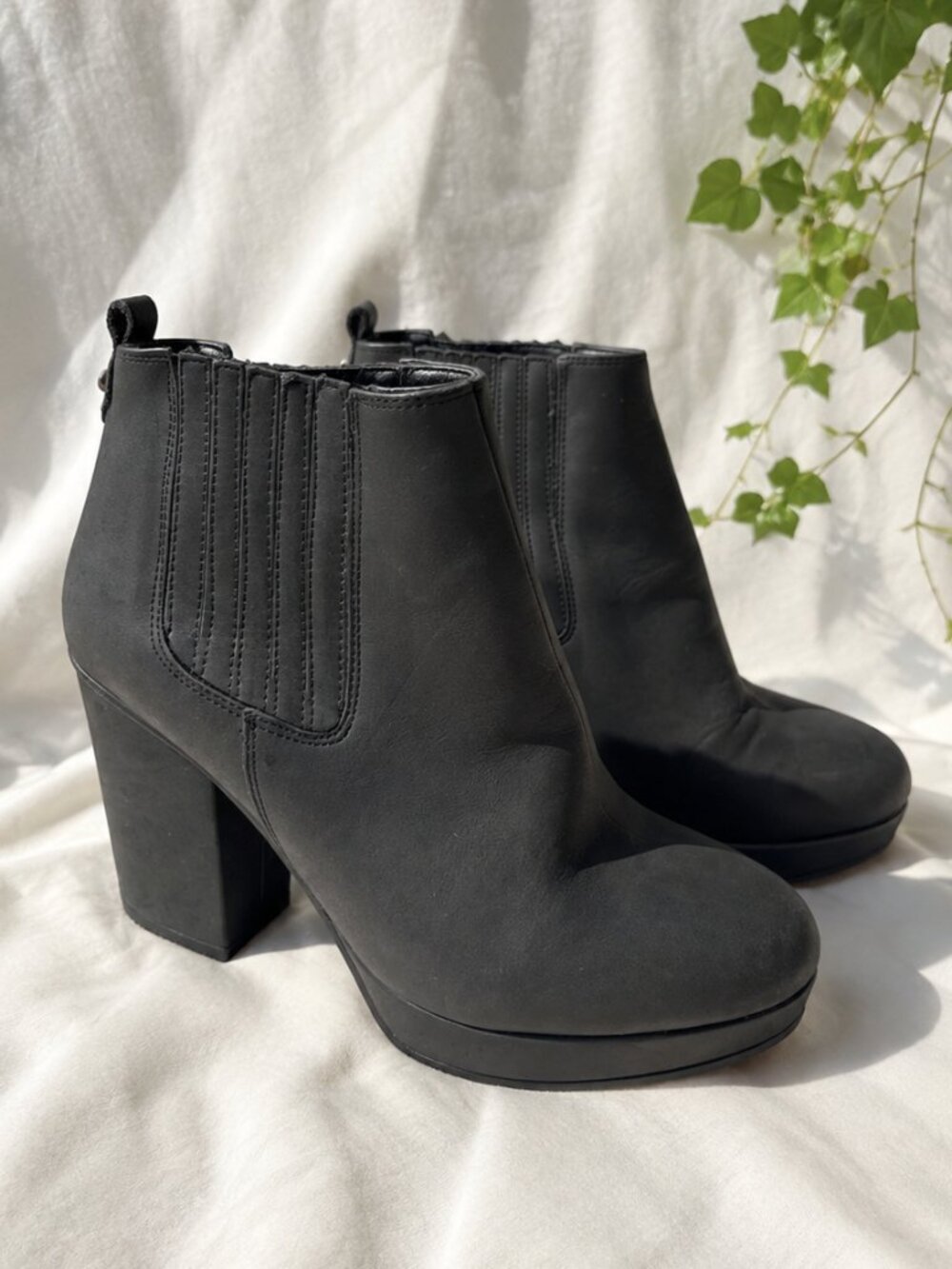 Topshop Women's Black and Grey Boots